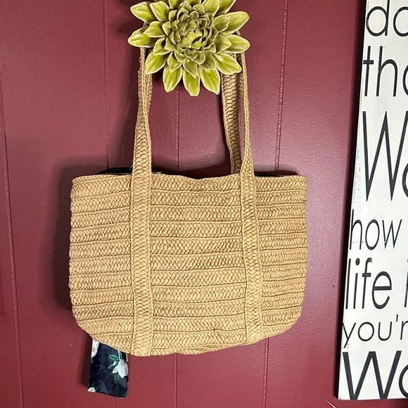 Draper James Straw Bag - Picture 3 of 4